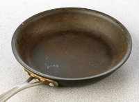 How To Clean Calphalon Hard-Anodized Cookware: Expert Tips